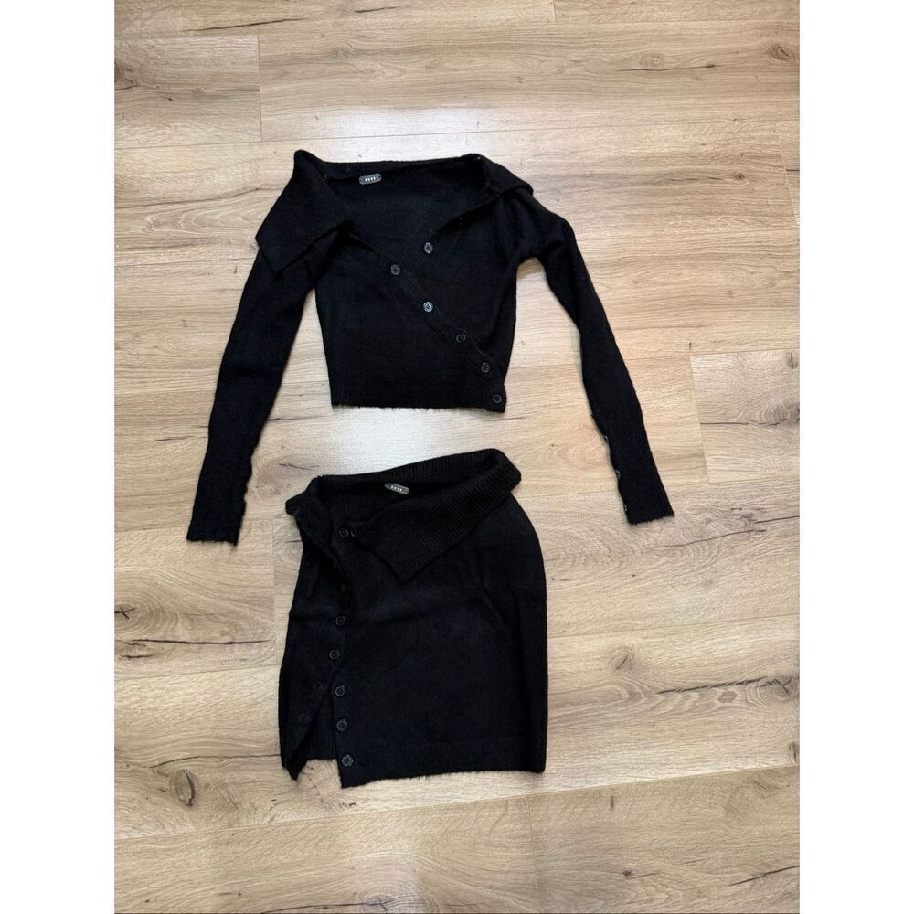 Ruve size XS black two-piece set long sleeve top and mini skirt